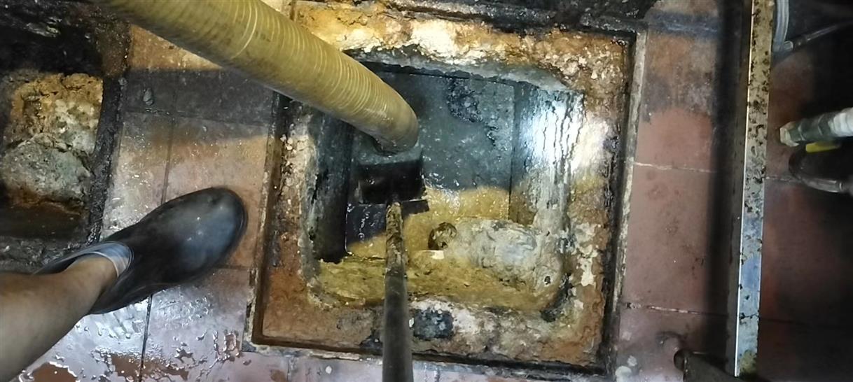 冠县污水池清理一般都有毒气，怎么预防中毒呢？